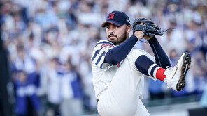 롯데서 뛴 감보아, 보스턴 입단…마이너리그 스플릿 계약