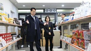 ‘먹거리 기본 보장 코너’ 찾은 정명근 시장…“화성에는 장발장이 없다”