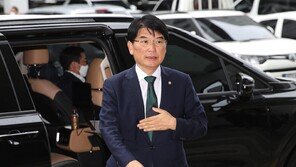 [속보]‘보좌관 성추행’ 박완주 전 의원, 대법서 징역 1년 확정