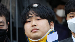 [속보]‘박사방’ 조주빈, 미성년자 성폭행 징역 5년 추가 확정
