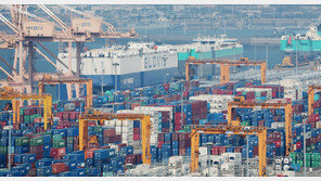 ‘슈퍼사이클’ 맞은 반도체 호조 속 12월 1~10일 수출 17.3% 증가