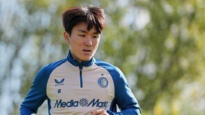 황인범, 허벅지 부상 딛고 복귀 임박…“14일 아약스전 출전 가능성”