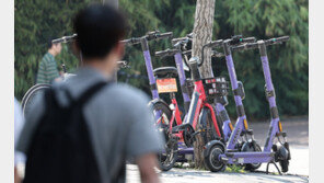 중학생들 전동킥보드에 30대 치여 중태…경찰, 업체에 방조혐의 적용