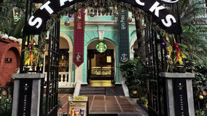 매장 전체가 호그와트로…난리 난 중국 스타벅스