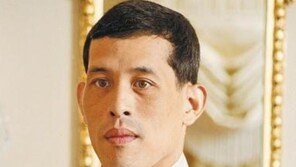 태국 총리, 국왕의 국회 해산명령 수락 “내년 초 총선 실시”