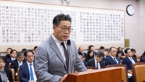 백해룡 “檢, 밀수범들 공항 통과 방법 묻지 않아…CCTV 공개하라”