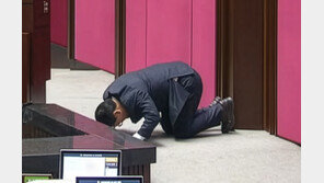 국힘 송석준 ‘계엄 사과’ 큰절… “뼈저리게 반성하고 성찰할 때”