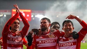 정우영, 리그 12경기 만에 첫 공격포인트…팀은 3-1 승