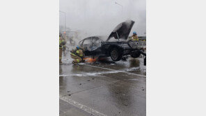 경기 광주 직동터널 부근서 차량 화재…정체 극심