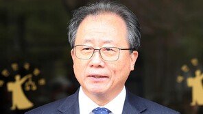 ‘해직교사 특채 의혹’ 김석준 부산시교육감, 1심서 ‘직위 상실형’