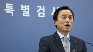 특검 “尹, 부정선거 조작 시도…선관위 직원 고문위해 송곳-망치 준비”