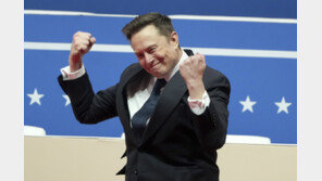 머스크 세계최초 ‘조만장자’ 눈앞…자산 995조원 넘어