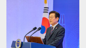 李 “국정 투명해야 국민주권 내실화”…野 ‘생중계 업무보고’ 비판에 선그어
