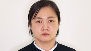 굳은 표정의 박나래 “법적대응 중…추가 발언 않겠다”