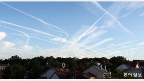 [이원주의 하늘속談]비행기 구름이 기후변화에 영향을 미친다고?