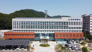 만취해 터미널서 행패 부리다 경찰까지 폭행한 60대 구속