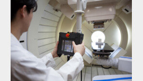 국내 첫 양성자 치료기 도입 10년­…삼성서울 국제 심포지엄 개최