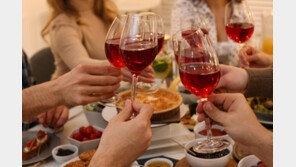 ‘적당한 음주, 심장엔 약?’…미 심장협회 발표에 ‘술 논쟁’ 재격화