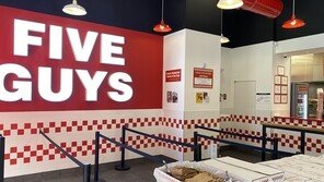 한화 김동선의 파이브가이즈, 토종 사모펀드 품으로… 2년여 만에 몸값 3배