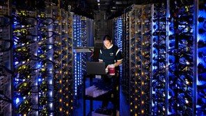 ‘물-전기 먹는 하마’ 데이터센터는 ‘Hot-Button Issue’[이창수의 영어&amp;뉴스 따라잡기]