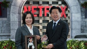 ‘폭싹’ 만든 넷플릭스 부사장, 제주 명예도민 됐다