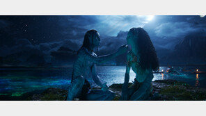 세 번째 천만 노리는 ‘아바타:불과 재’ 첫 날 26만명 봤다