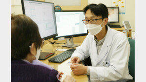 “정희원, 위력에 의한 성적 폭력”…스토킹 혐의 피소 연구원 반박