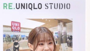 [포토]가수 츄와 함께한 ‘리유니클로 수선 워크숍’… 어글리 스웨터로 완성하는 크리스마스 시즌