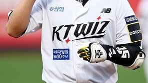 황재균 “KT서 좋은 제안했지만 고심 끝 은퇴”