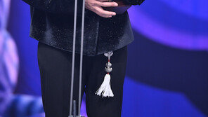 대상후보 붐 “둘째 생겨…아내에게 상 바친다”