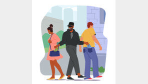 ‘부의 재분배’를 위해 부자 돈 훔친다는 칠레 산티아고 소매치기