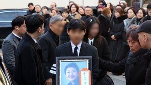 ‘1세대 연극스타’ 윤석화, 마지막 길 떠나