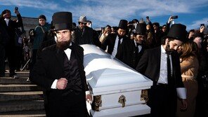 “링컨 초상 담긴 동전과 작별”… 美 1센트 장례식