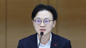 김정관 “내년 석유화학 설비 370만t 감축”