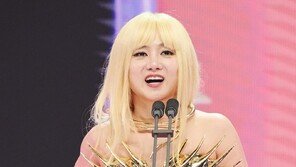 박나래 경찰 조사 받았다…전 매니저들 공갈미수로 추가 고소