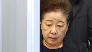 경찰, 한학자 2차 조사 3시간 만에 종료…윤영호는 불발