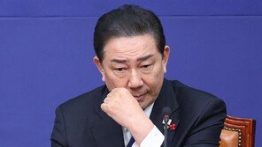 김병기, 보좌진 대화방 ‘맛도리’ 공개…“구의원 도촬, 가족 난도질”