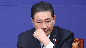 김병기 전직 보좌진 대화방 공개하며 “교묘한 언술로 공익제보자 행세…숨기지 않을 것”