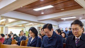 李 ‘계양을’ 김남준 띄우기? 성탄 예배 동석…국힘 “노골적 선거개입”