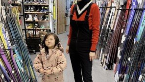 ‘검사♥’ 한지혜 붕어빵 딸과 스키장…행복한 모습