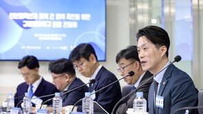 “신고하면 포상금 지급”…‘정책자금 브로커’ 칼뺀 중기부