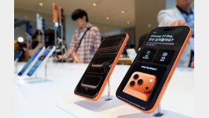 아이폰은 20대만?…올해 30·40 원픽 스마트폰은