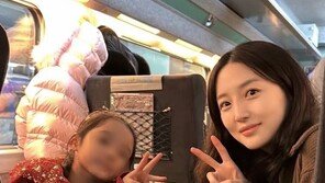 둘째 임신 김소영 “입덧 끝난 7개월 차” 붕어빵 딸과 기차여행