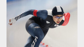‘빙속 샛별’ 이나현, 스프린트선수권 ‘전종목 1위’