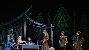 장영실이 유럽 건너가 다빈치 스승된다? ‘한복입은 남자’ 무대로