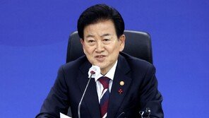 탈북민연합회 “정동영 ‘북향민’ 용어 유감…즉각 사과하라”