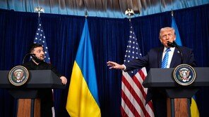 트럼프·젤렌스키 “안보보장 거의 합의”…영토문제 이견 여전