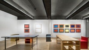 50년전 디자인 ‘미니멀리즘 가구’… 가구 ‘본연의 기능’ 깨우다