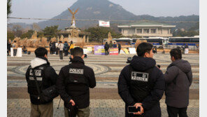 靑복귀 첫날부터 집회-시위도 옮겨와