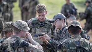 병력난에 결국…초봉 5000만원 ‘군대 체험’ 도입한 英